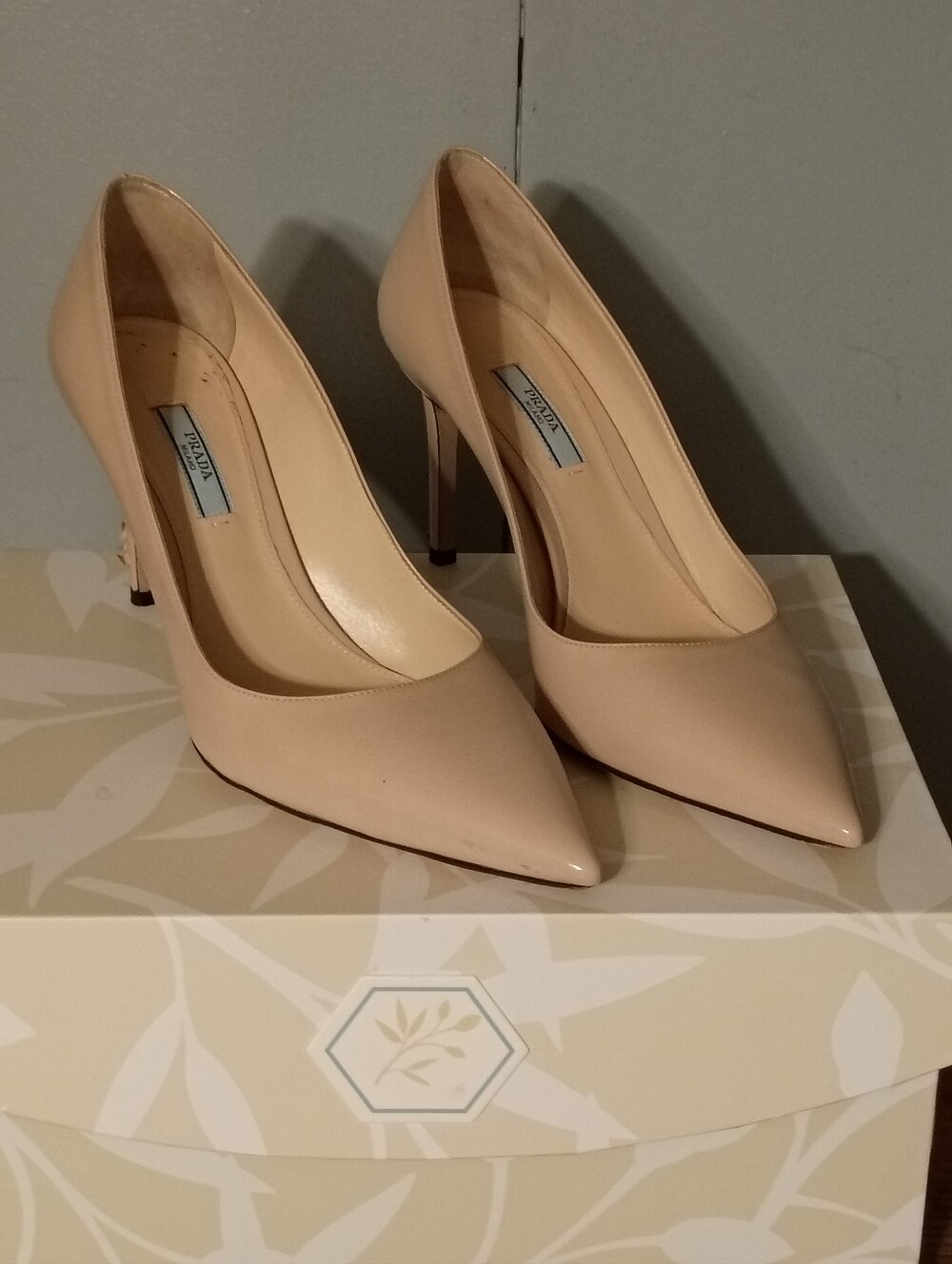 ✨ Authentic ✨ Size 10 PRADA Nude Pointy Toe Heels